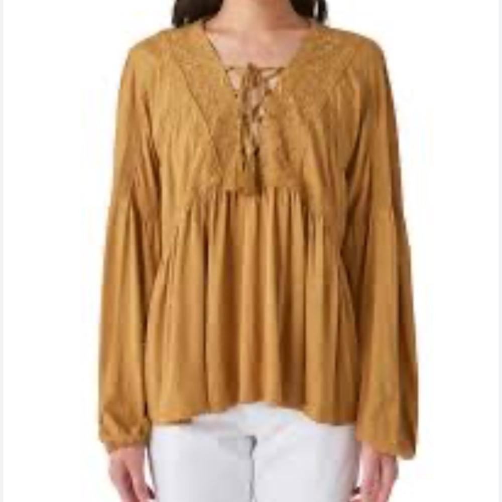 Altar’d State V-Neck Front Tie Drop Sleeve Boho/Peasant style top